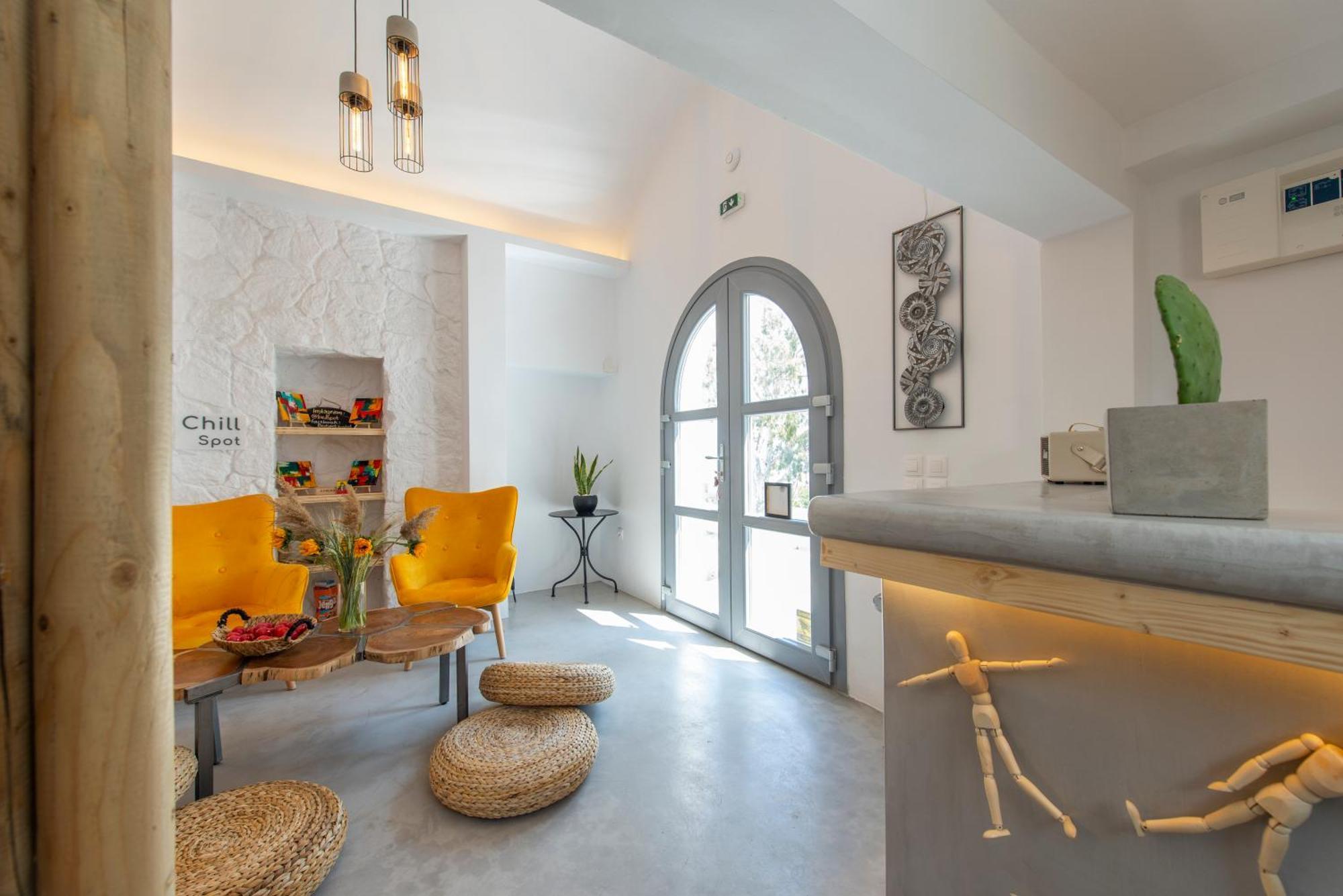Bedspot Hostel Тира Экстерьер фото